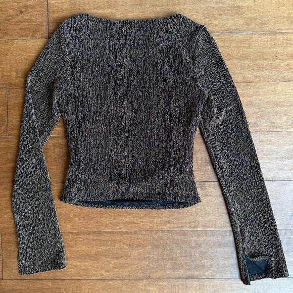 Francesca’s Metallic Long-Sleeve Shimmer Top — Black/Gold — Size M - Picture 3 of 6